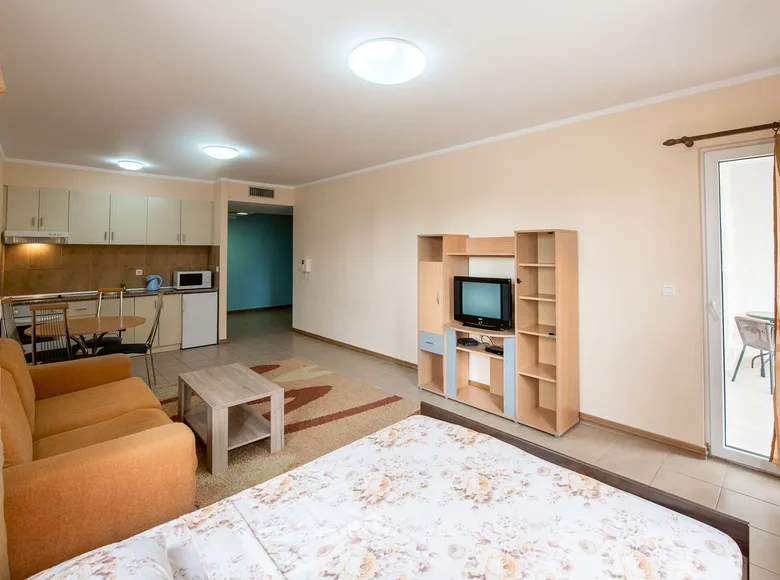Wohnung 1 Schlafzimmer 68 m² Boreti, Montenegro