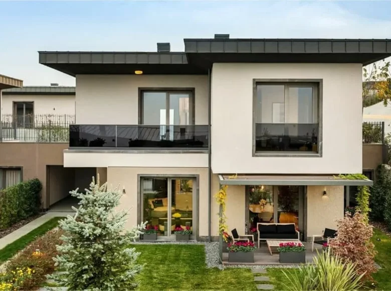 5-Schlafzimmer-Villa 375 m² Buyukcekmece, Türkei