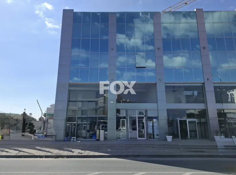 Shop 100 m² in Limassol District, Cyprus