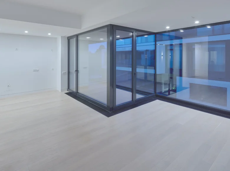 4 bedroom apartment 120 m² Riga, Latvia