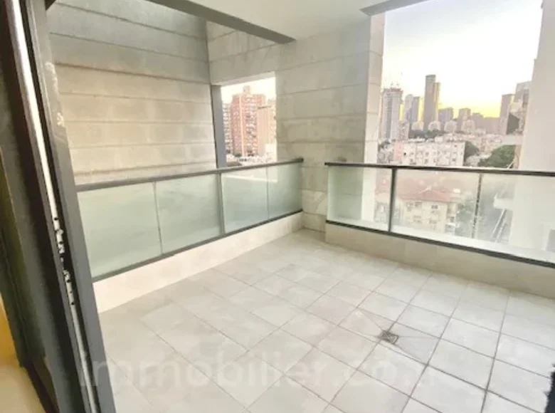 3 room apartment 85 m² in Ramat Gan, Israel