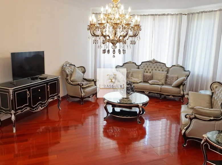 4 bedroom apartment 324 m² Radovici, Montenegro