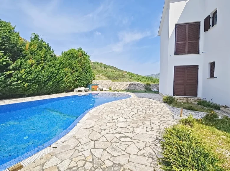 Wohnung 2 Schlafzimmer 72 m² Opcina Baska, Kroatien