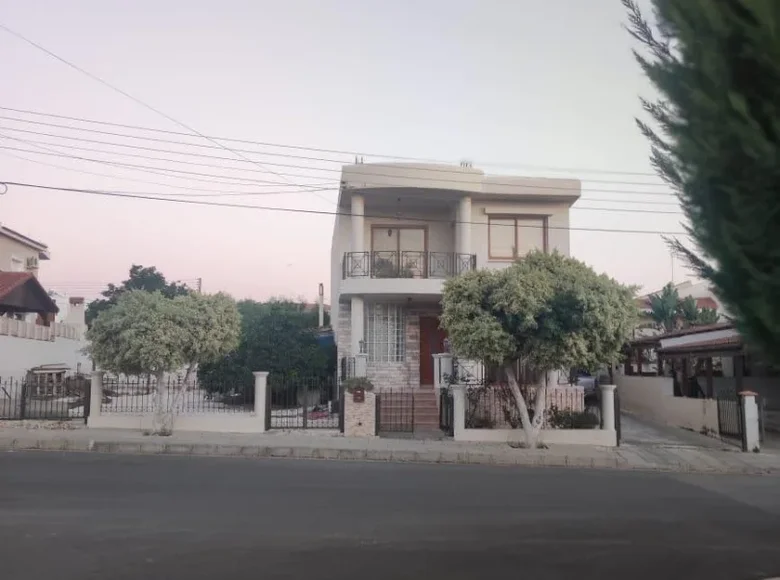 Villa de tres dormitorios 239 m² Larnaca, Chipre
