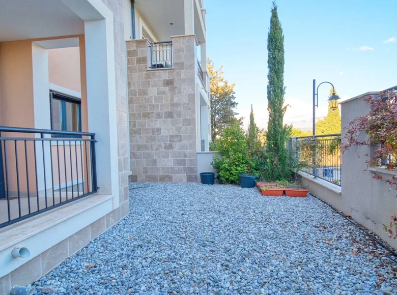 Apartamento 2 habitaciones 84 m² Radovici, Montenegro