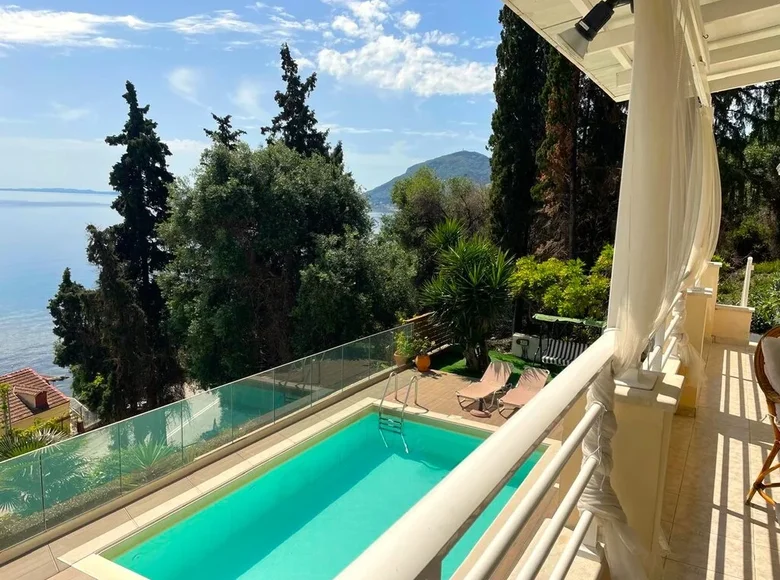 5-Schlafzimmer-Villa 255 m² Gemeinde Korfu-Mitte und Inseln, Griechenland