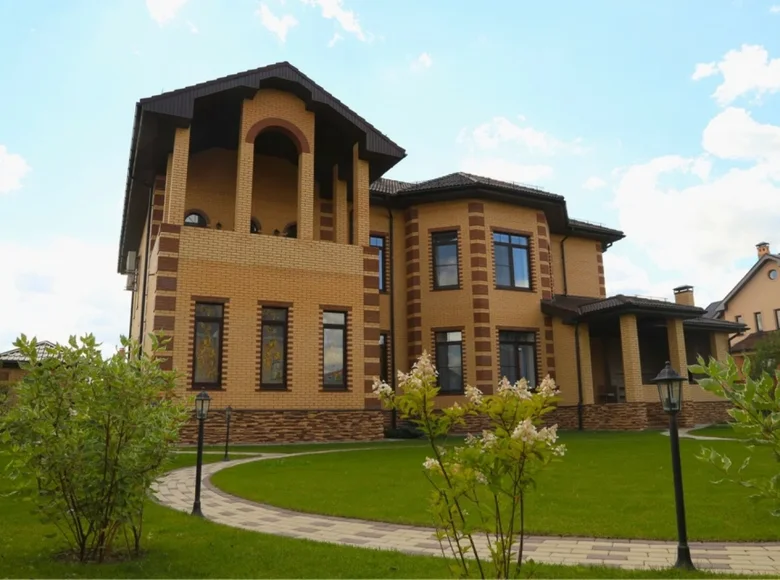 Dom 7 pokojów 650 m² Pervomajskij, Rosja