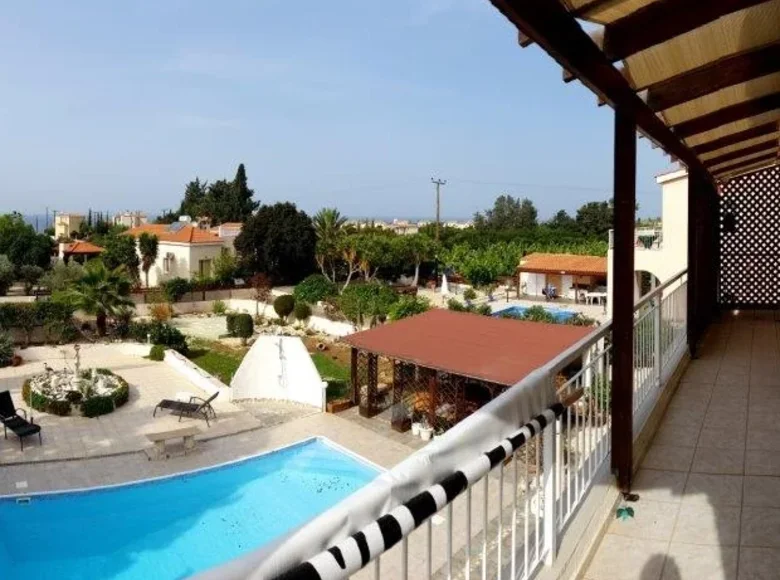 4-Zimmer-Villa 207 m² Peyia, Zypern