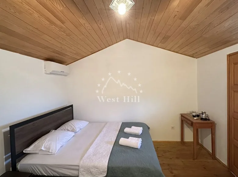 Propiedad comercial 1 100 m² en Markovici, Montenegro