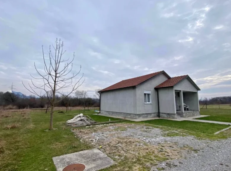 Haus 2 Schlafzimmer 75 m² Spuz, Montenegro