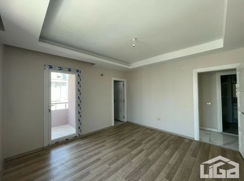 Mieszkanie 3 pokoi 140 m² Erdemli, Turcja