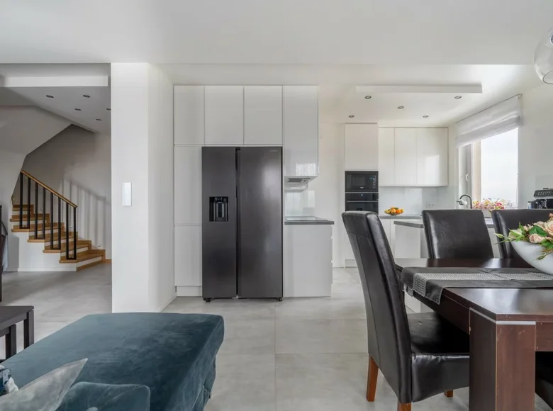 3 bedroom apartment 103 m² Zabki, Poland