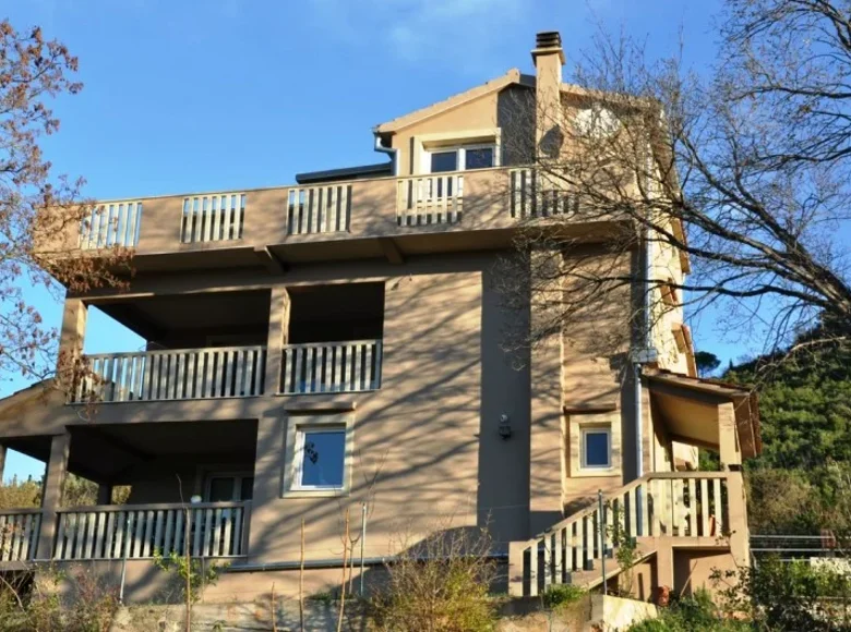 Maison 5 chambres 300 m² Lustica, Monténégro