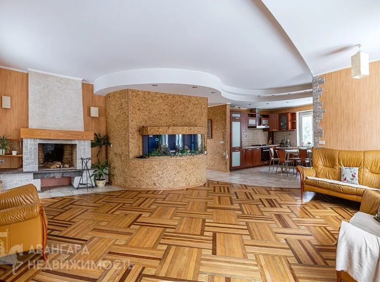 Dom 5 pokojów 230 m² w Żdanowicze, Białoruś