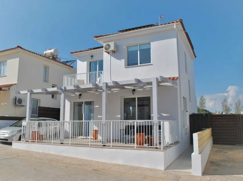 3 bedroom house 107 m² Paralimni, Cyprus