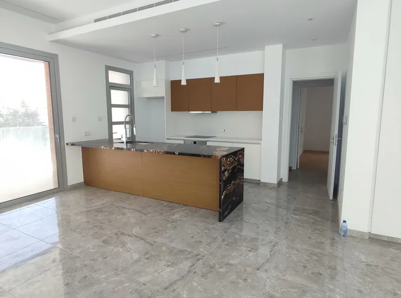 2 bedroom apartment 96 m² Limassol, Cyprus
