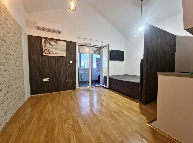 1 bedroom apartment 30 m² in Budva, Montenegro