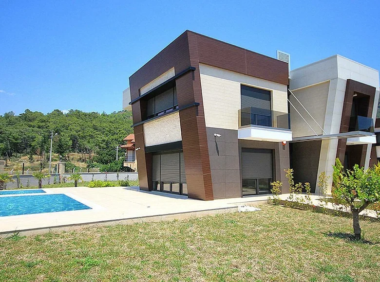 4 bedroom Villa 220 m² Kiris, Turkey