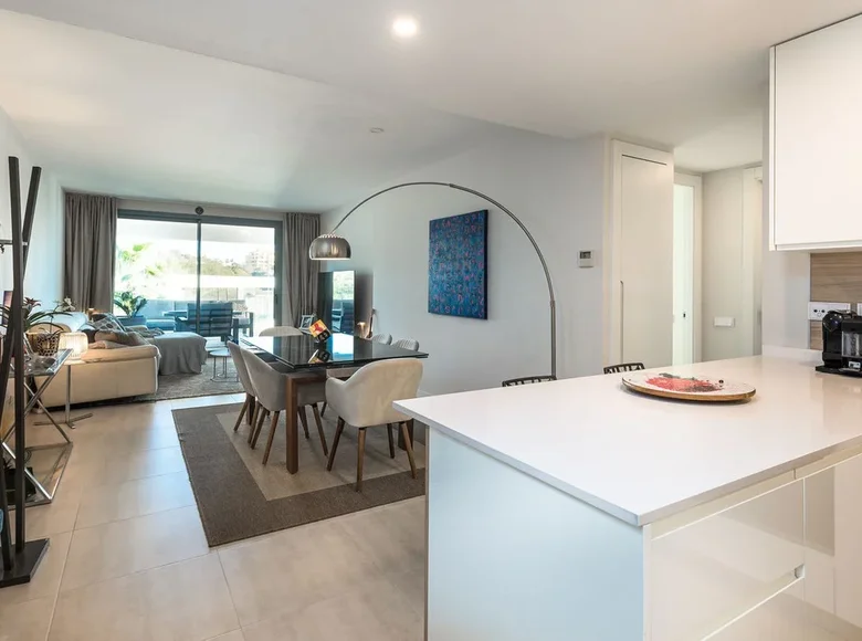 Квартира 2 спальни 87 м² Benalmadena, Испания