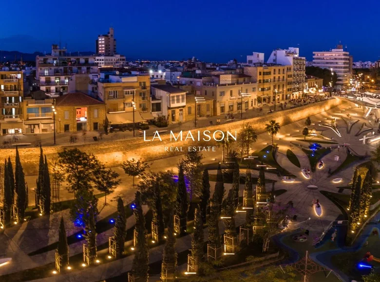 Nieruchomości inwestycyjne 2 329 m² Nikozja, Cypr