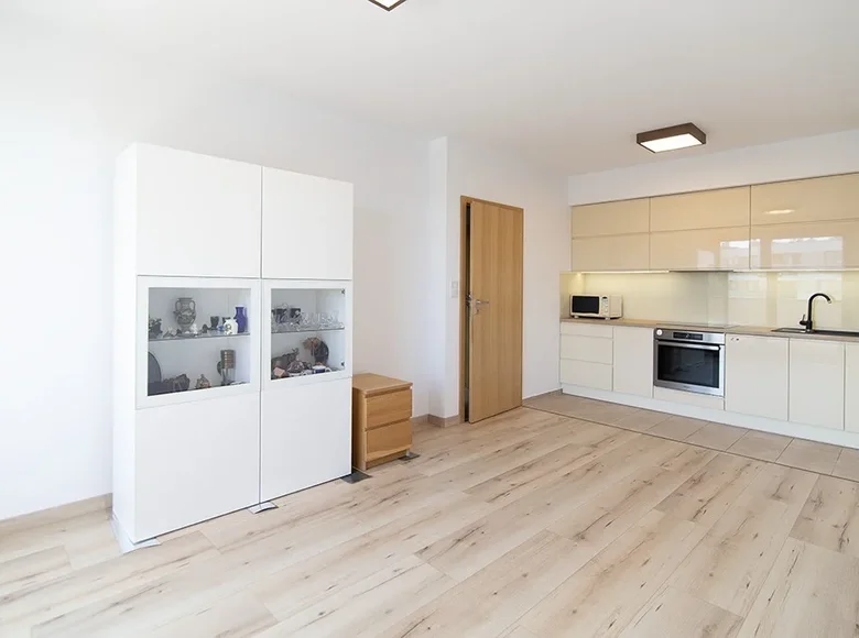 2 room apartment 35 m² Warsaw, Poland