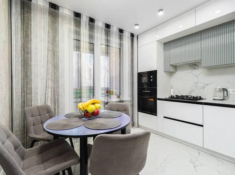 Квартира 4 комнаты 80 м² Минск, Беларусь