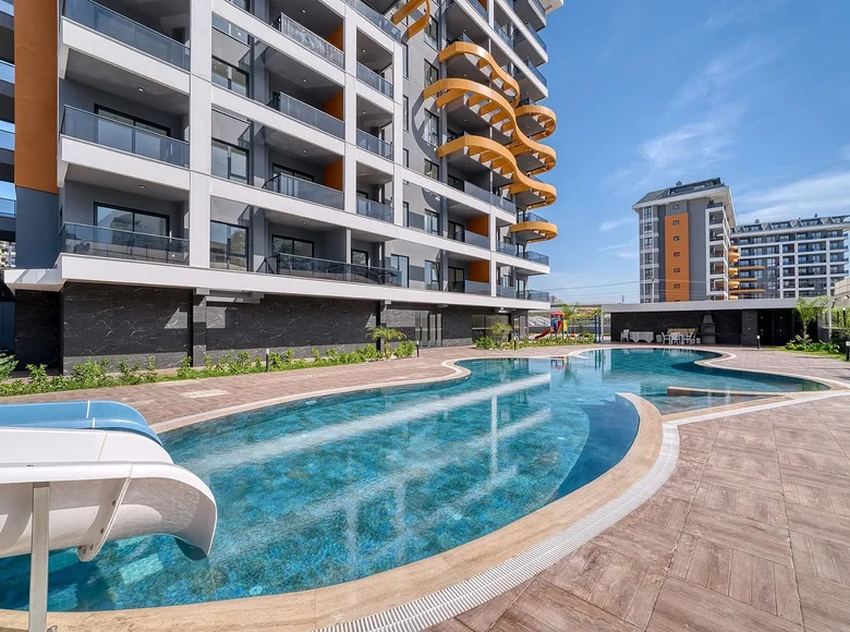 Mieszkanie 2 pokoi 75 m² Muratpasa, Turcja