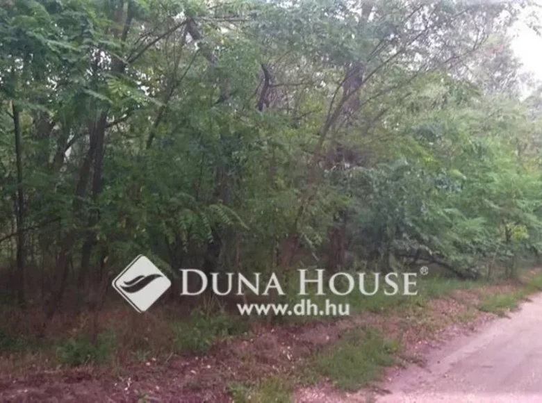 Land 12 000 m² in Central Hungary, All countries