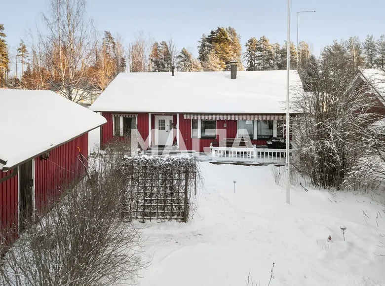 Дом 5 комнат 109 м² Ярвенпяа, Финляндия