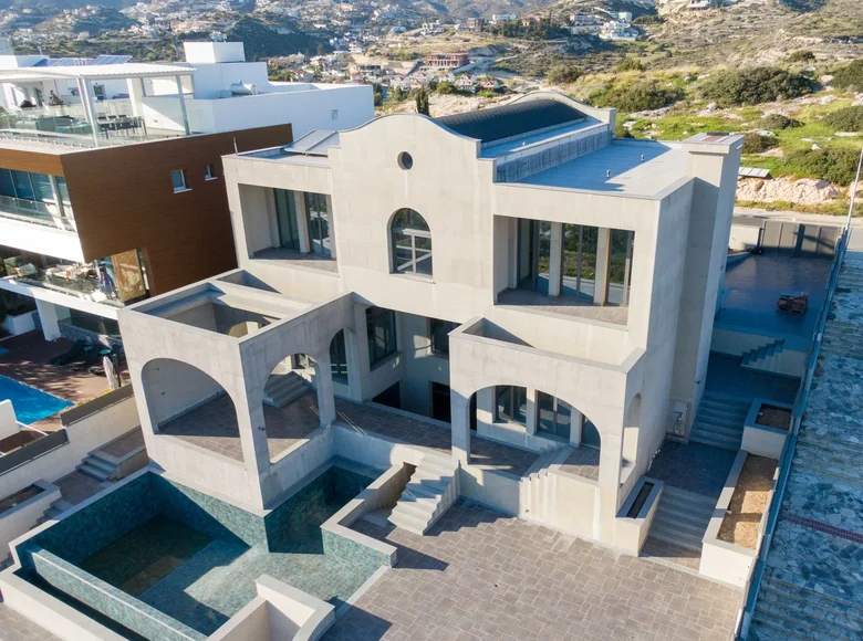 Дом 5 спален 727 м² Агиос Тихонас, Кипр