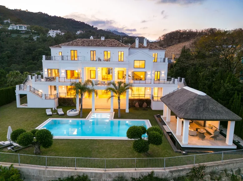 villa de 5 chambres 1 372 m² Benahavis, Espagne