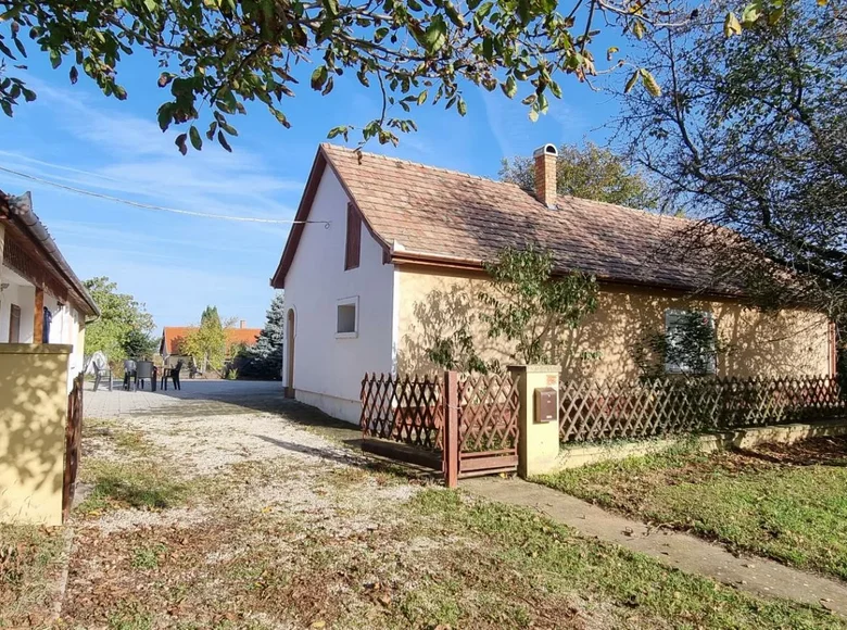 Maison 6 chambres 132 m² Nagocs, Hongrie