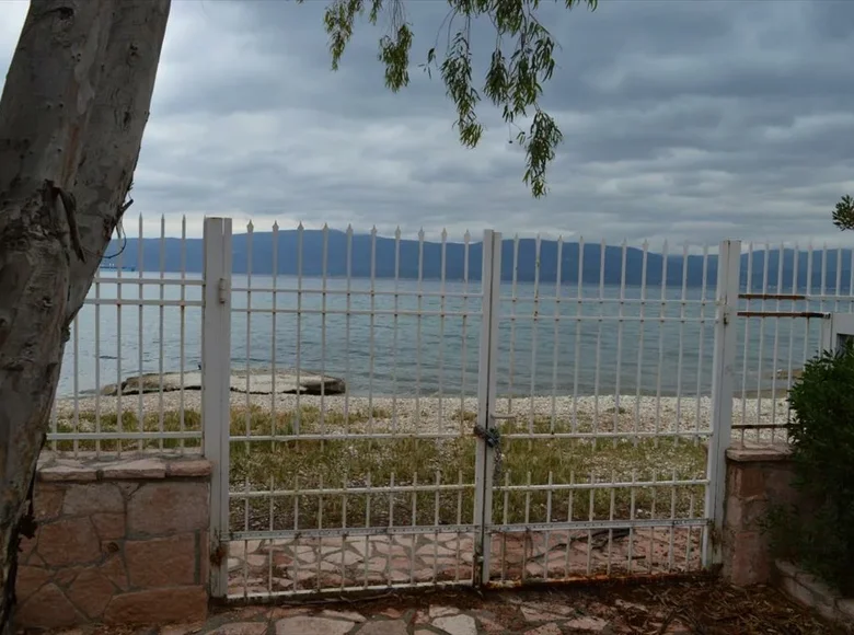 Вилла 4 спальни 180 м² Loutraki Perachora Agioi Theodoroi Municipality, Греция