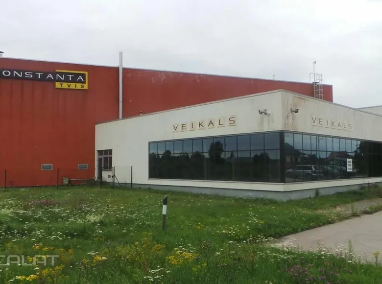 Propiedad comercial 8 habitaciones 3 860 m² en Vimbukrogs, Letonia