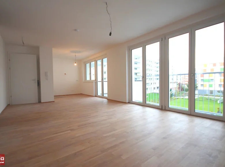 Investissement 2 002 m² à Neunkirchen, Autriche