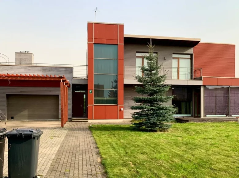 5 room house 320 m² Marupe, Latvia