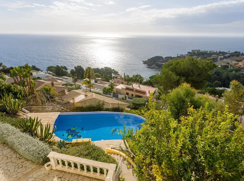 5-Schlafzimmer-Villa 299 m² Abadin, Spanien
