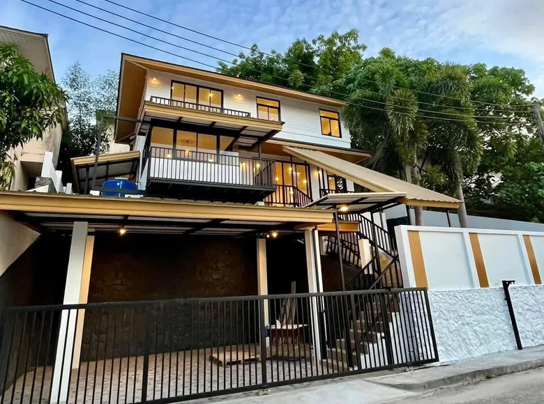 Таунхаус 3 спальни  Кату, Таиланд