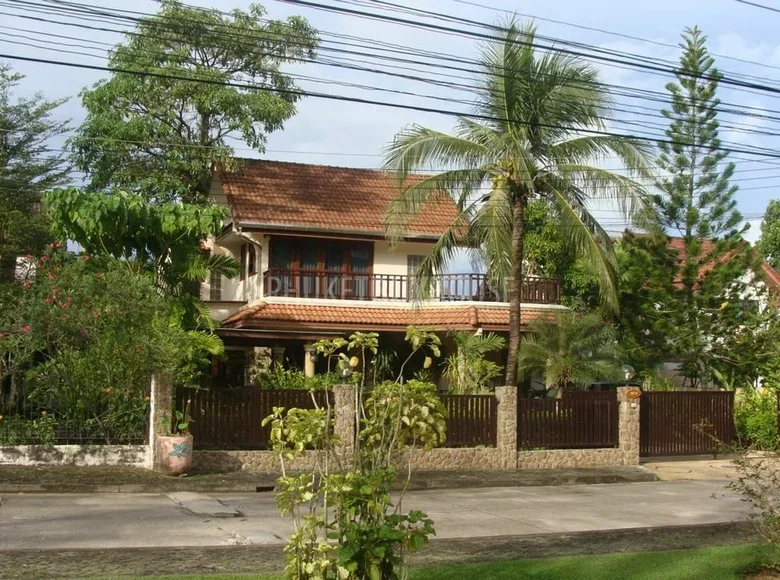 4-Schlafzimmer-Villa 350 m² Phuket, Thailand