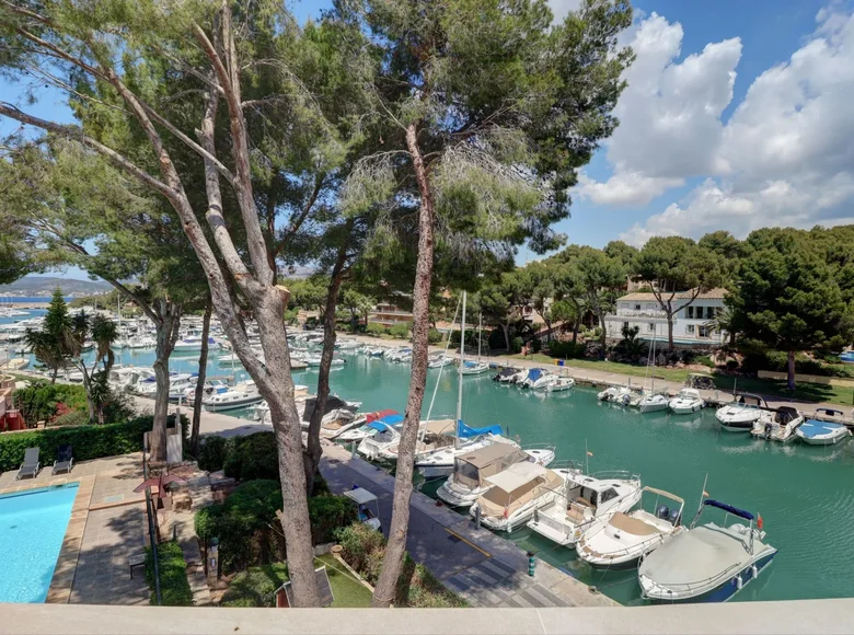 Mieszkanie 3 pokoi 104 m² Santa Ponsa, Hiszpania