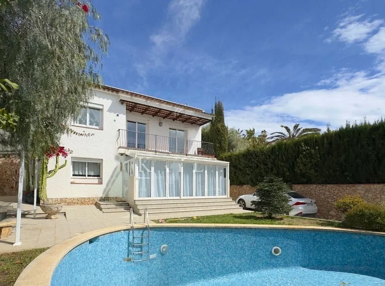 3-Schlafzimmer-Villa 200 m² Lloret de Mar, Spanien