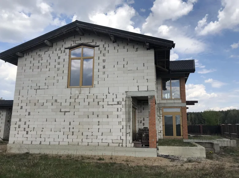 House 390 m² Abuchauski sielski Saviet, Belarus