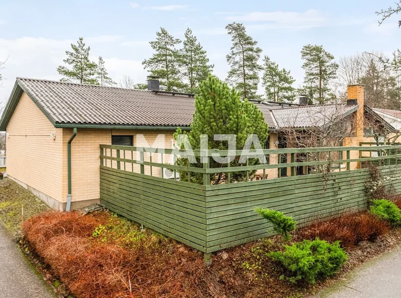 Дом 4 комнаты 112 м² Helsinki sub region, Финляндия