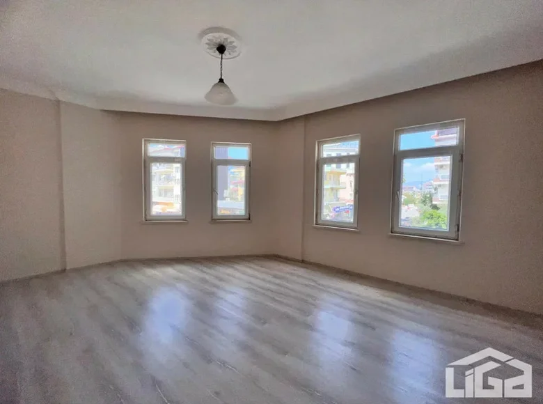 Квартира 4 комнаты 180 м² Аланья, Турция