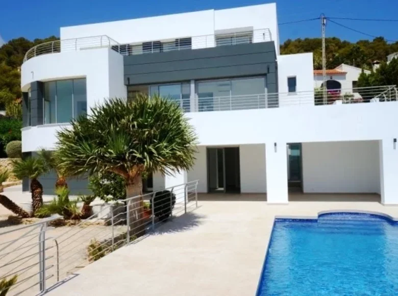 Willa 4 pokoi 240 m² Calp, Hiszpania