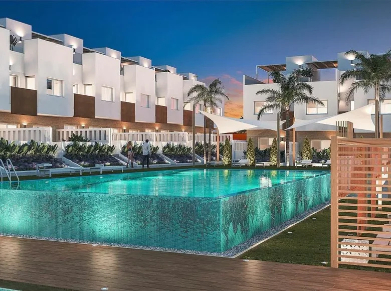 Szeregowiec 2 pokoi 88 m² Torrevieja, Hiszpania