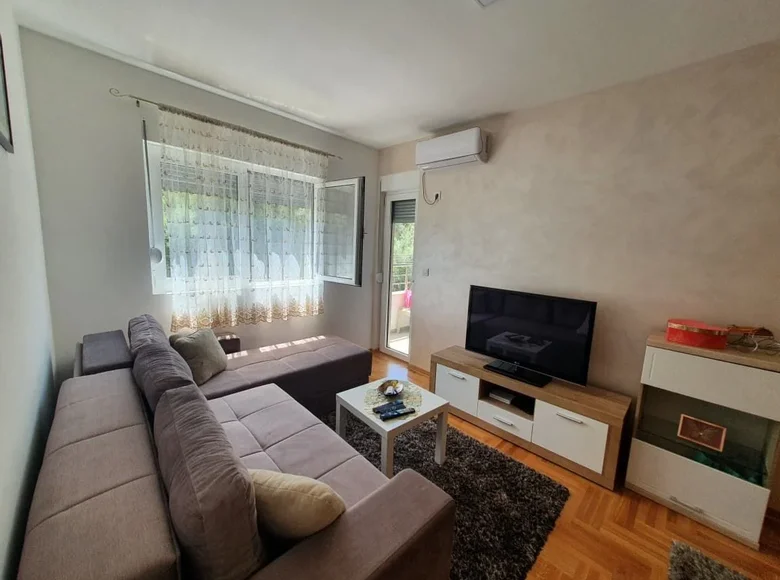 Apartamento 1 habitacion 45 m² en Budva, Montenegro