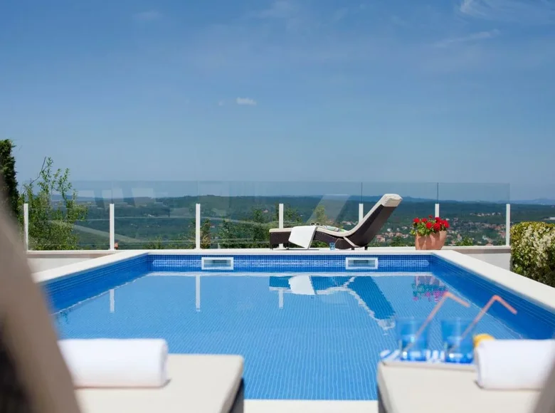 Maison 5 chambres 400 m² Grad Labin, Croatie