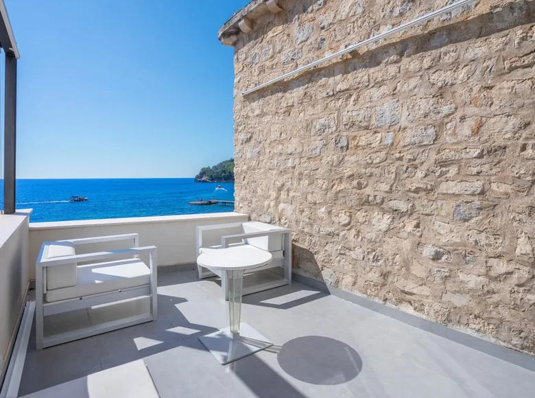 1 bedroom apartment 72 m² Budva, Montenegro