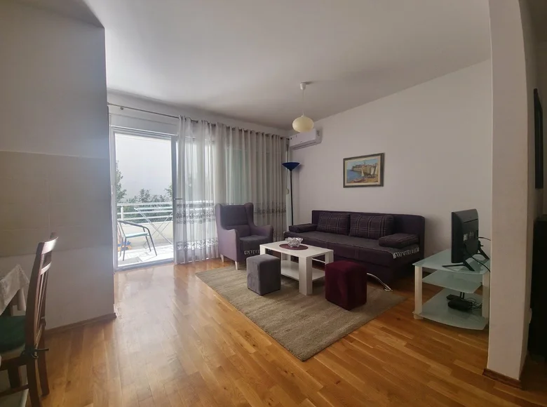 2 bedroom apartment 68 m² in Budva, Montenegro